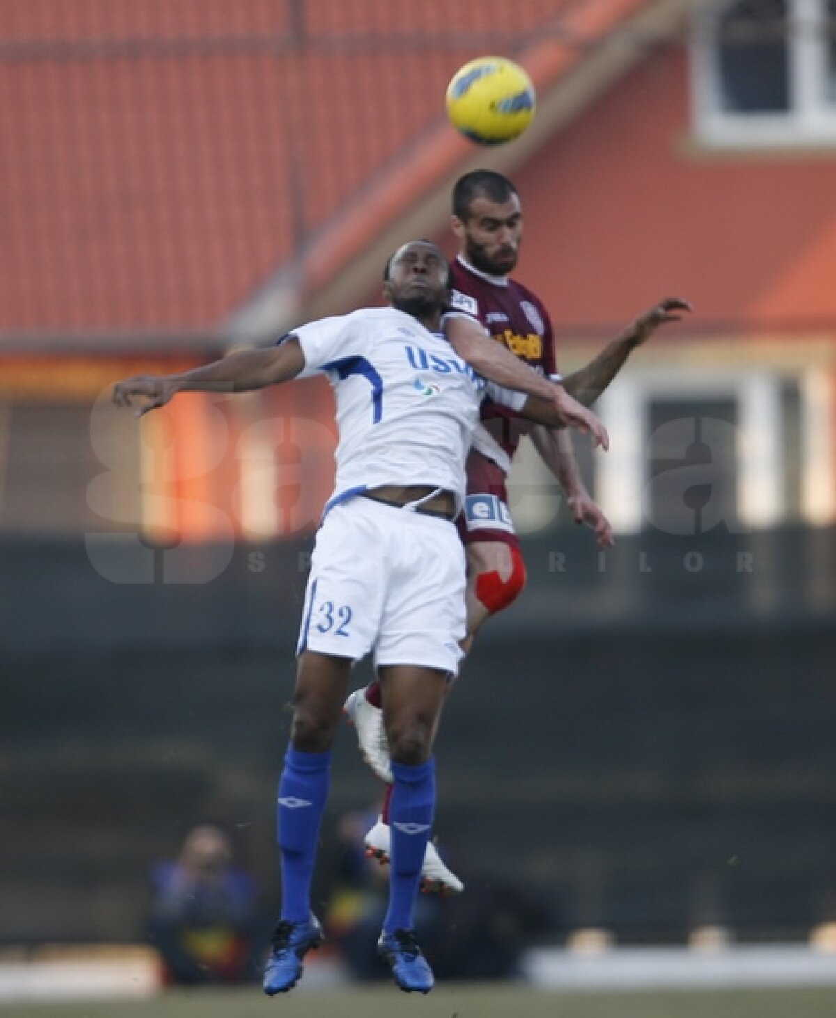 VIDEO CFR Cluj a învins Pandurii, 2-0, şi s-a instalat pe primul loc