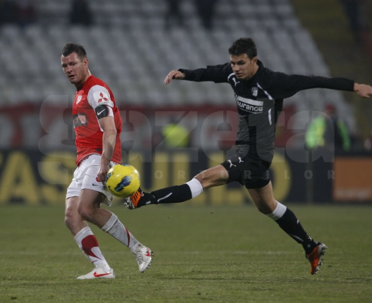 "Cîinii" au pierdut ruşinos şi au picat pe 2 » Dinamo - Sportul 1-3