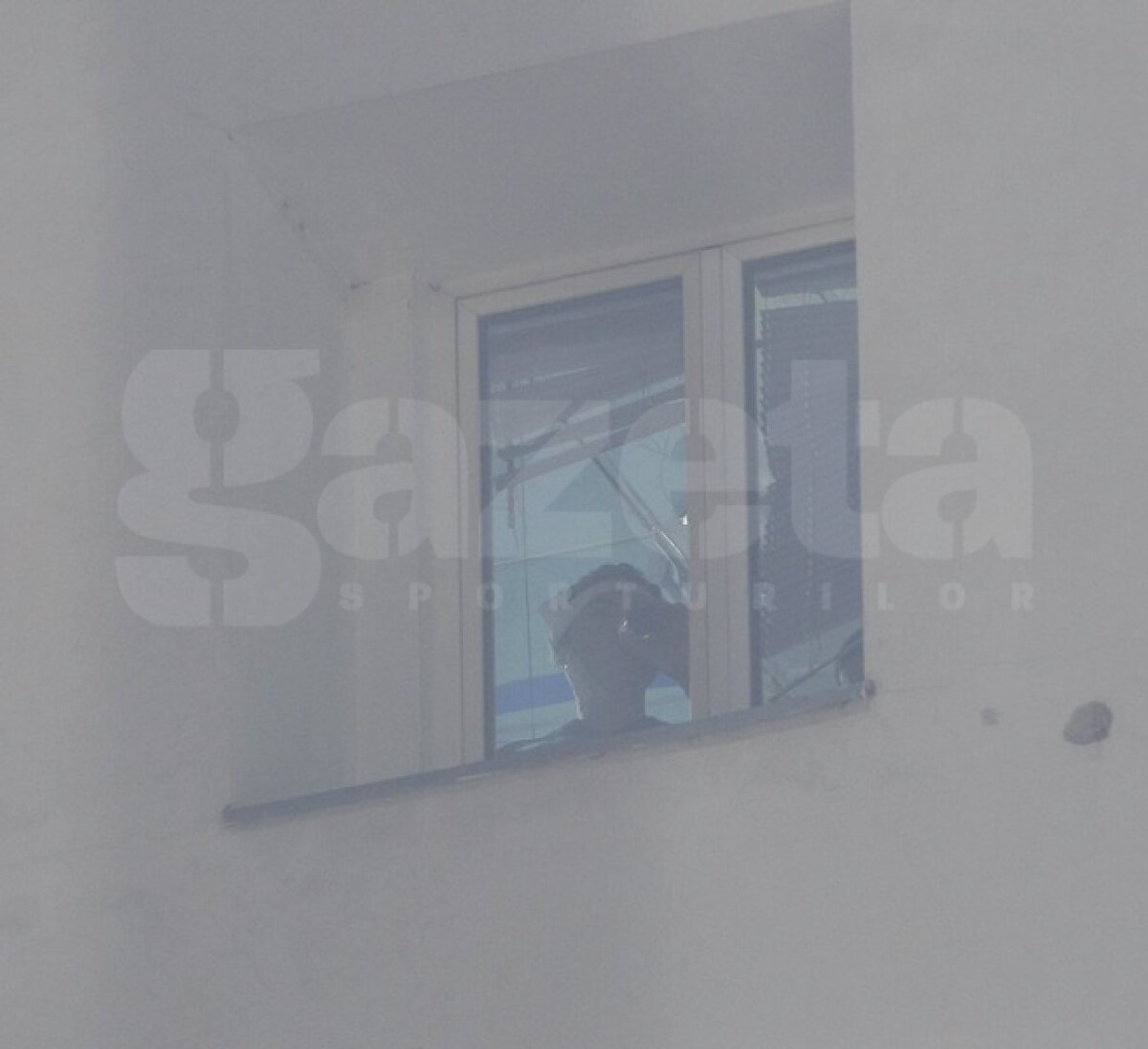 "Ultrasul" Borcea a încălcat sfatul medicilor » A urmărit meciul de la fereastra Spitalului de Urgenţă