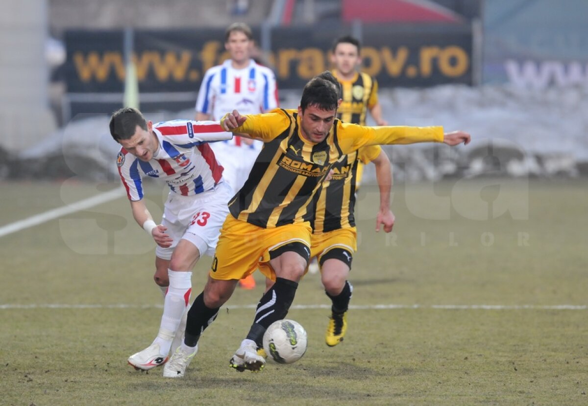 Clasa lui Antal i-a revitalizat pe campioni » FC Braşov - Oţelul 0-2