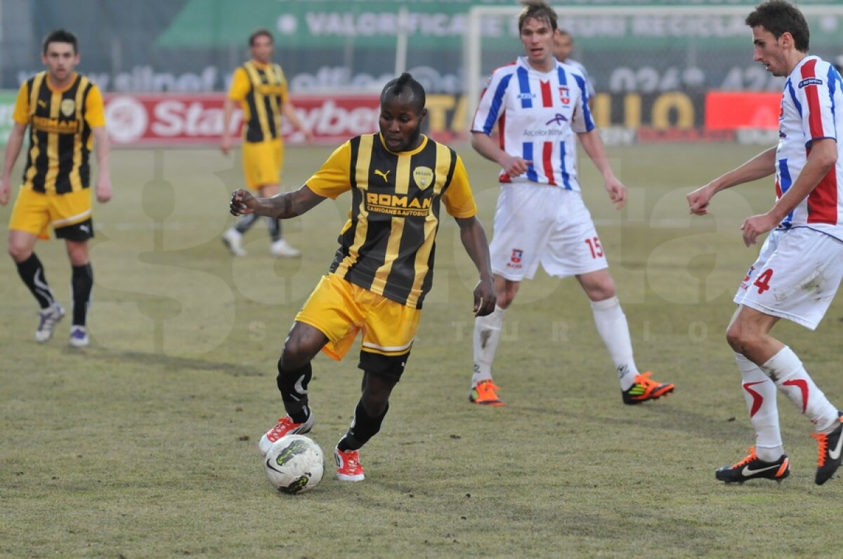 Clasa lui Antal i-a revitalizat pe campioni » FC Braşov - Oţelul 0-2