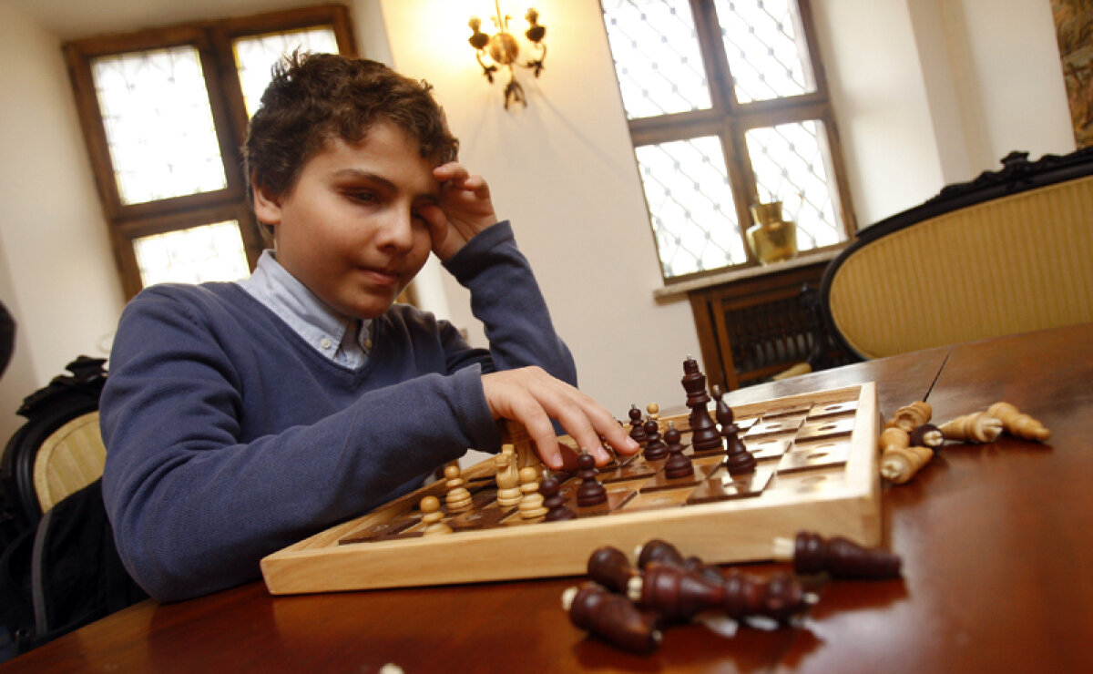 Băiatul orb campion la şah » Gazeta deschide azi ziarul cu un reportaj 100% emoţie şi empatie umană