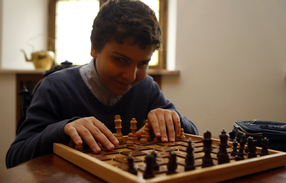 Băiatul orb campion la şah » Gazeta deschide azi ziarul cu un reportaj 100% emoţie şi empatie umană