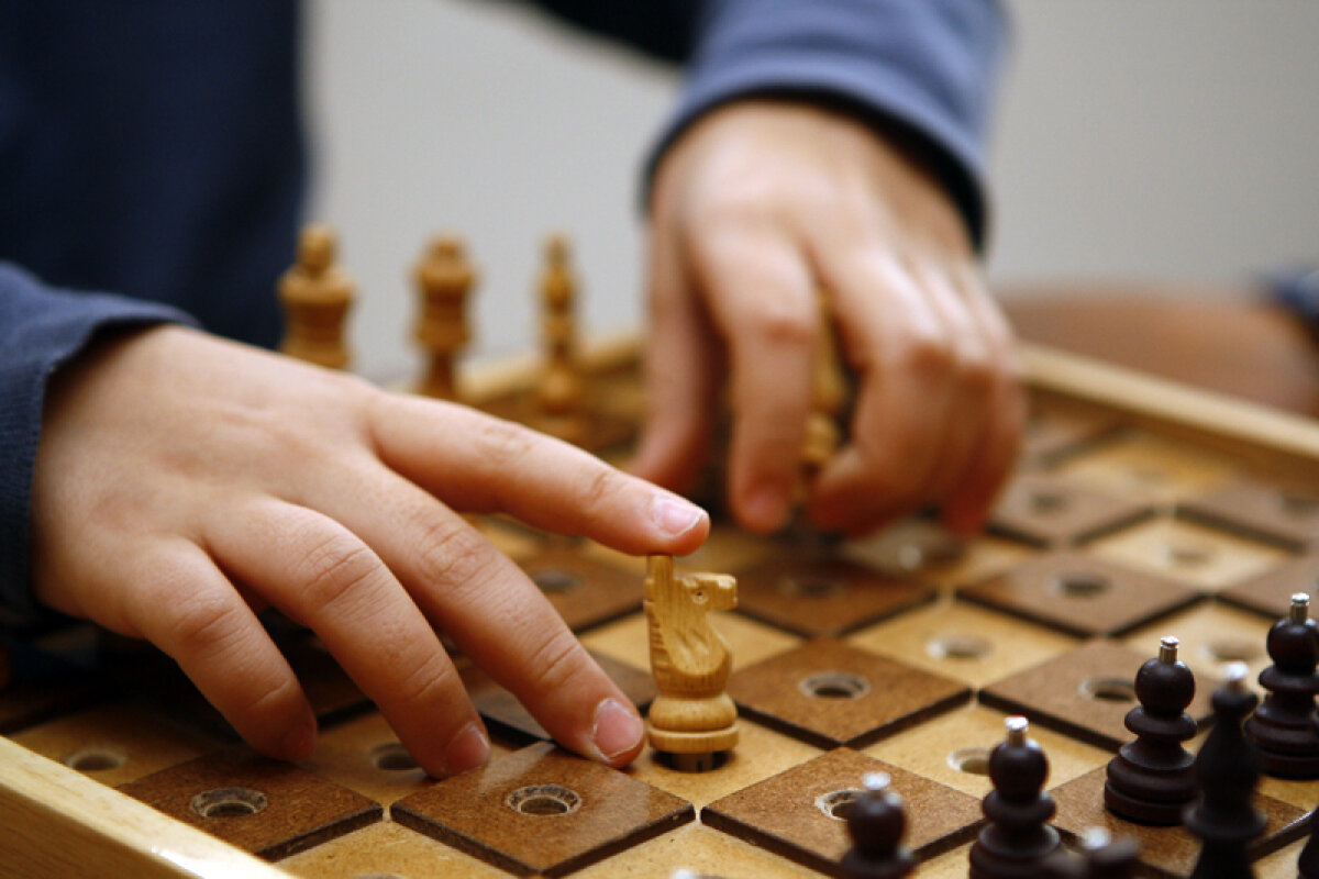 Băiatul orb campion la şah » Gazeta deschide azi ziarul cu un reportaj 100% emoţie şi empatie umană