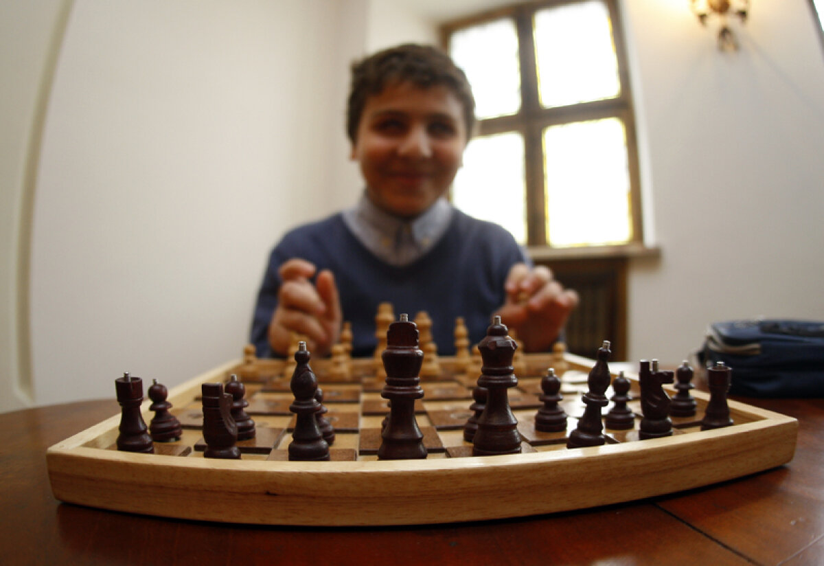 Băiatul orb campion la şah » Gazeta deschide azi ziarul cu un reportaj 100% emoţie şi empatie umană