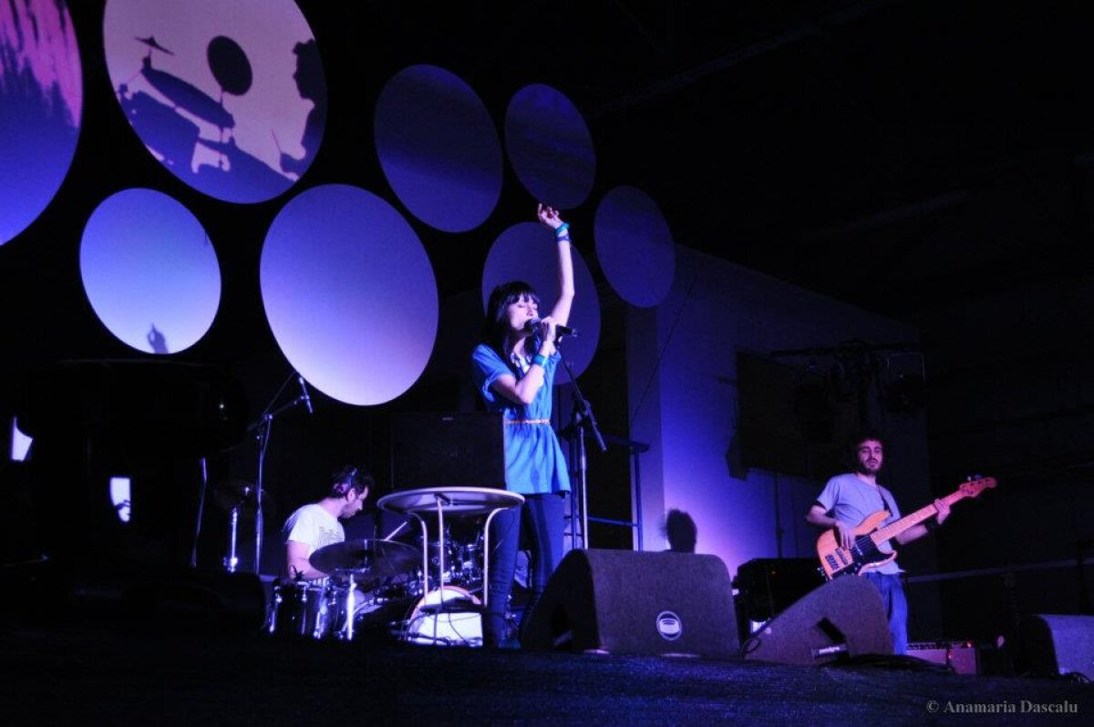 FOTO! ShortsUp via Londra: La o brioşă, în metrou, de la concert Moonlight Breakfast spre scurtmetraje britanice