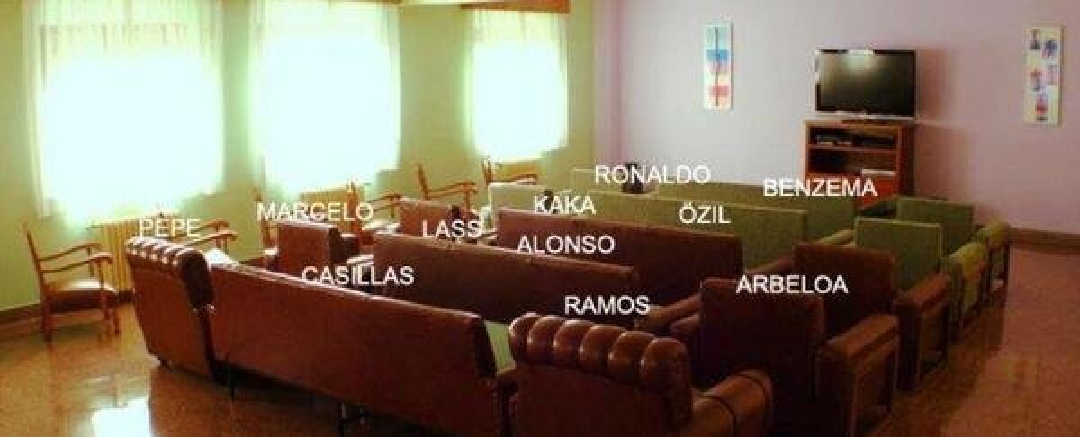 Ne distrăm împreună » Colecţia de zîmbete: ce glume circulă azi pe net :D