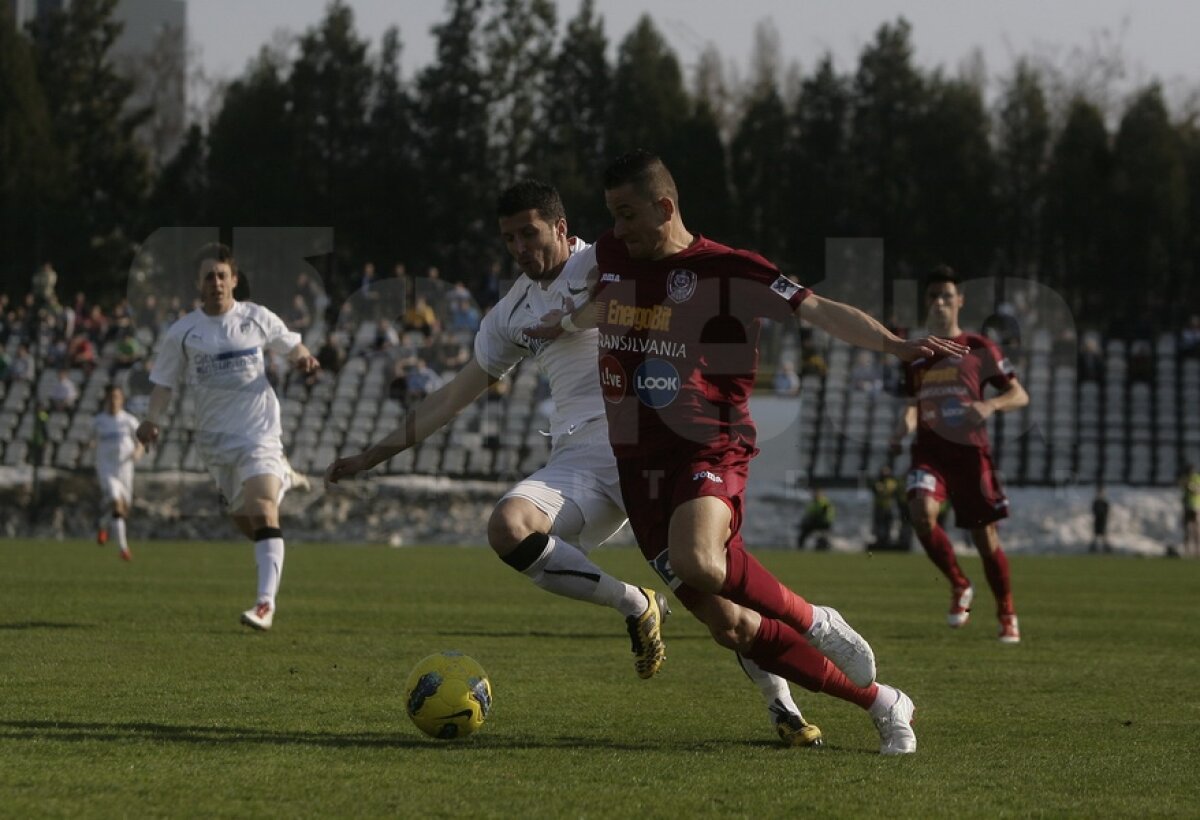 CFR Cluj s-a împiedicat în Regie şi poate fi egalată de Dinamo