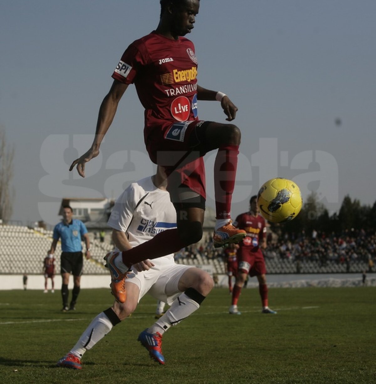 CFR Cluj s-a împiedicat în Regie şi poate fi egalată de Dinamo