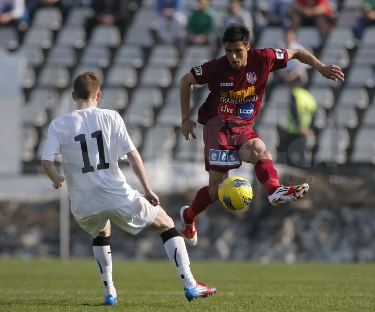 CFR Cluj s-a împiedicat în Regie şi poate fi egalată de Dinamo