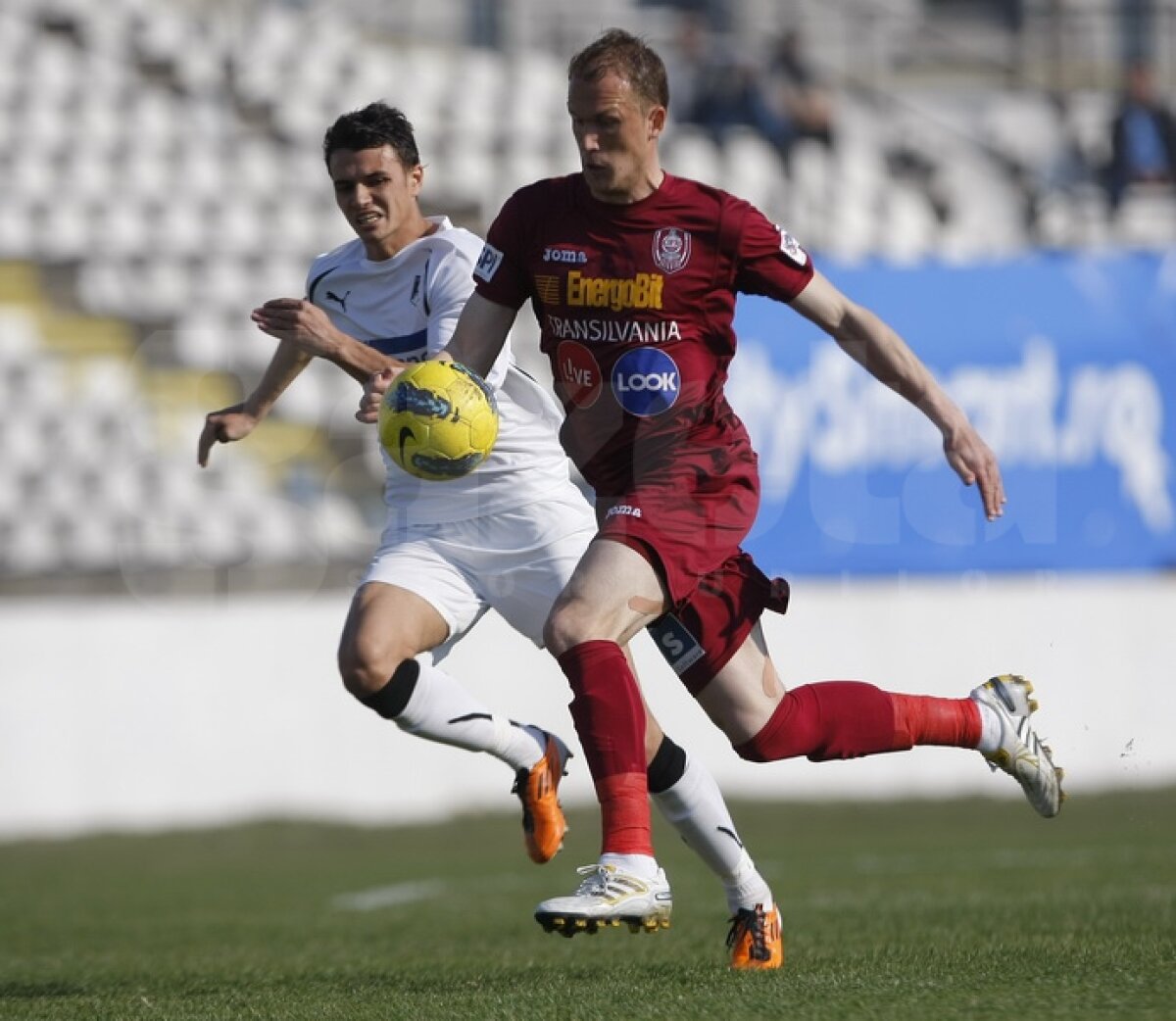 CFR Cluj s-a împiedicat în Regie şi poate fi egalată de Dinamo