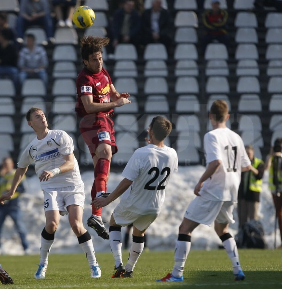 CFR Cluj s-a împiedicat în Regie şi poate fi egalată de Dinamo