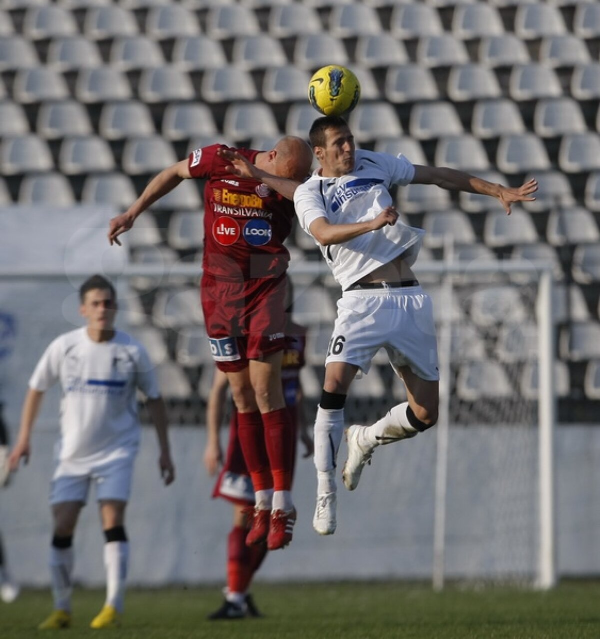 CFR Cluj s-a împiedicat în Regie şi poate fi egalată de Dinamo