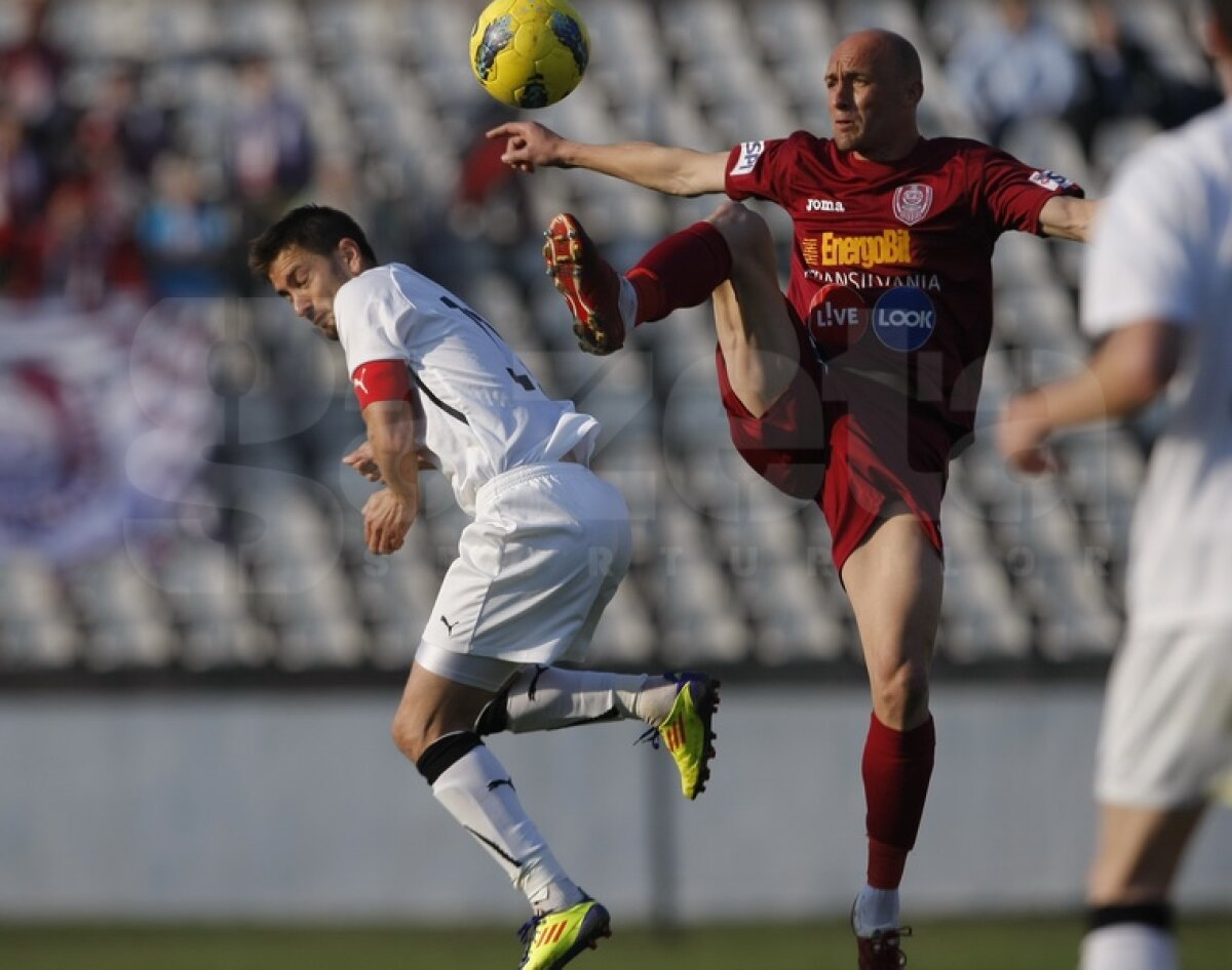 CFR Cluj s-a împiedicat în Regie şi poate fi egalată de Dinamo