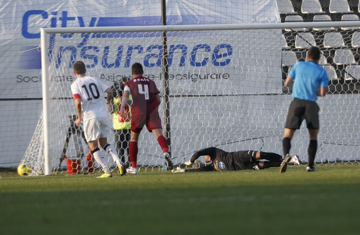 CFR Cluj s-a împiedicat în Regie şi poate fi egalată de Dinamo