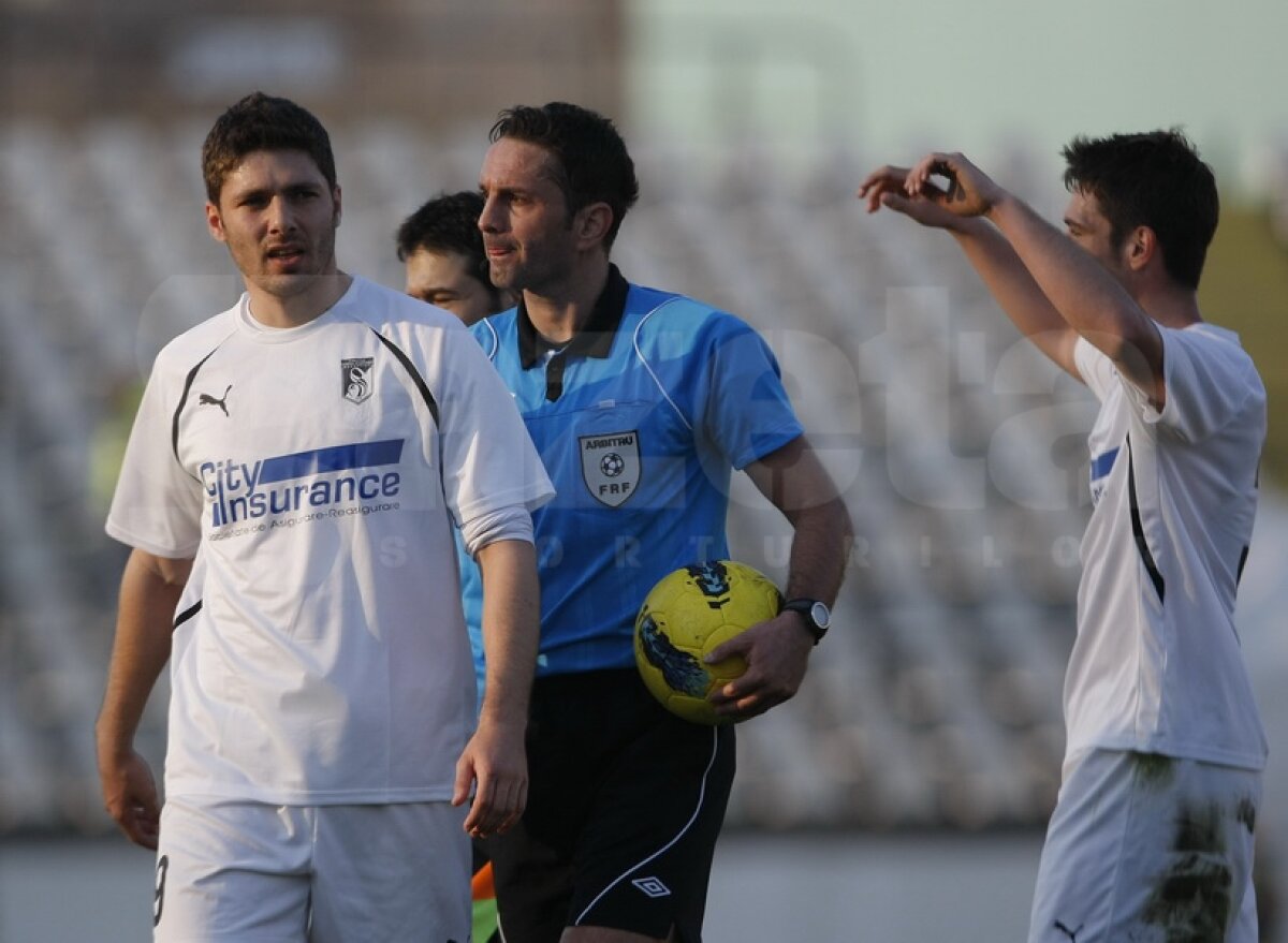 CFR Cluj s-a împiedicat în Regie şi poate fi egalată de Dinamo