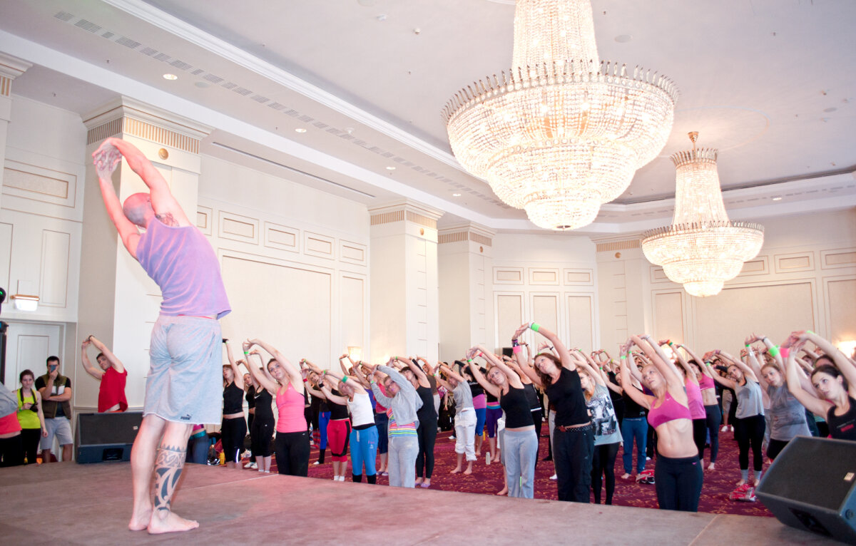 FOTO! Fitness Mania » 1500 de români şi-au petrecut weekendul la Convenţia Internaţională de Fitness