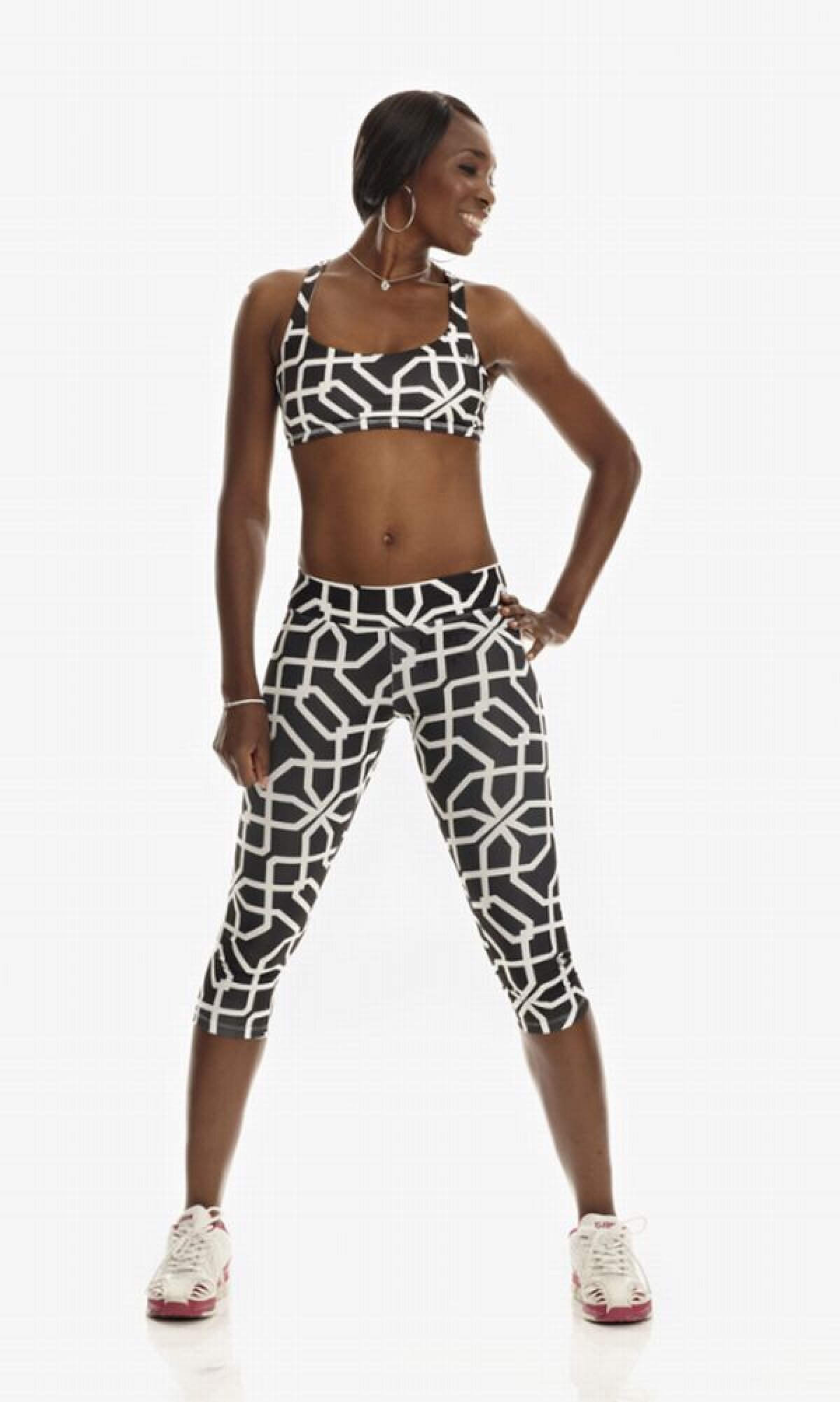 FOTO De pe teren în studio » Venus Williams, model pentru propria colecţie de haine