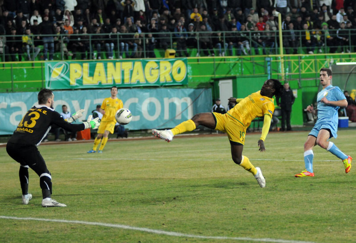 FOTO&VIDEO Vasluiul pierde urma » Moldovenii ratează şansa de a se apropia de Dinamo şi CFR, după 0-1 cu Braşov