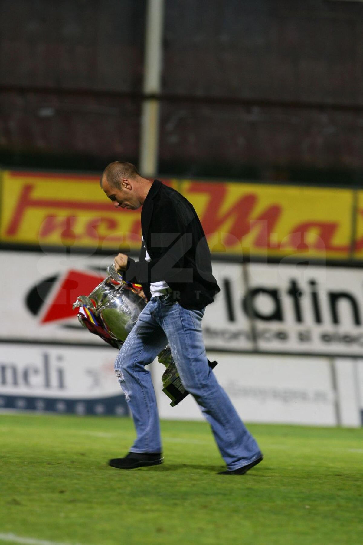 FOTO şi VIDEO » Rapidiştii au suspinat văzînd cum Ilyeş şi Buga răpun Steaua şi Vaslui