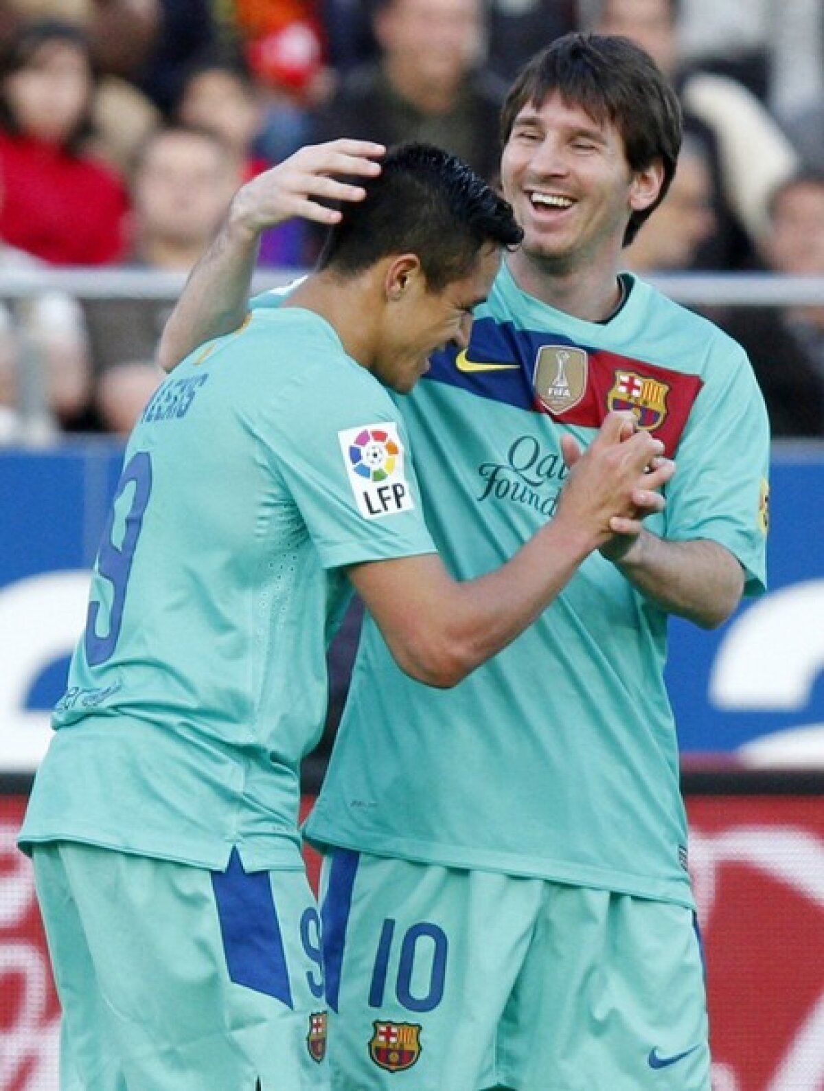 VIDEO şi FOTO » Rămîn 6 puncte diferenţă! Realul a făcut show pe Bernabeu după victoria Barcei la Mallorca