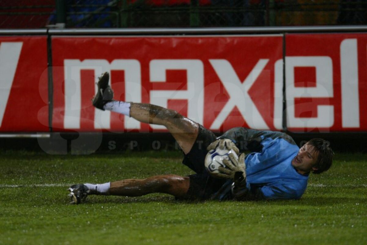 FOTO Hamutovski revine în Liga 1: fostul portar al Stelei a semnat cu Petrolul