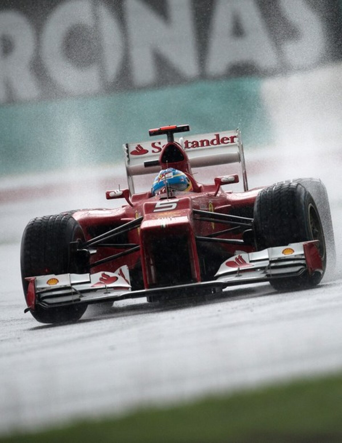 GALERIE FOTO » Victorie pentru Ferrari! Alonso a cîştigat Marele Premiu de la Sepang