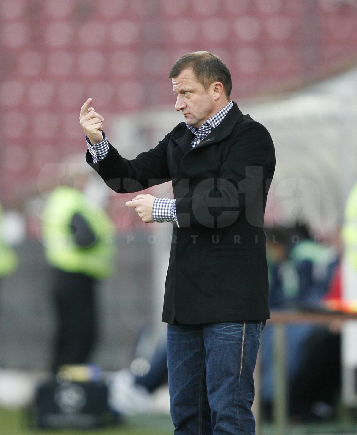 VIDEO CFR Cluj - Oţelul 2-0 » Campioana s-a înmuiat la pauză » "Daţi-vă că trag!"