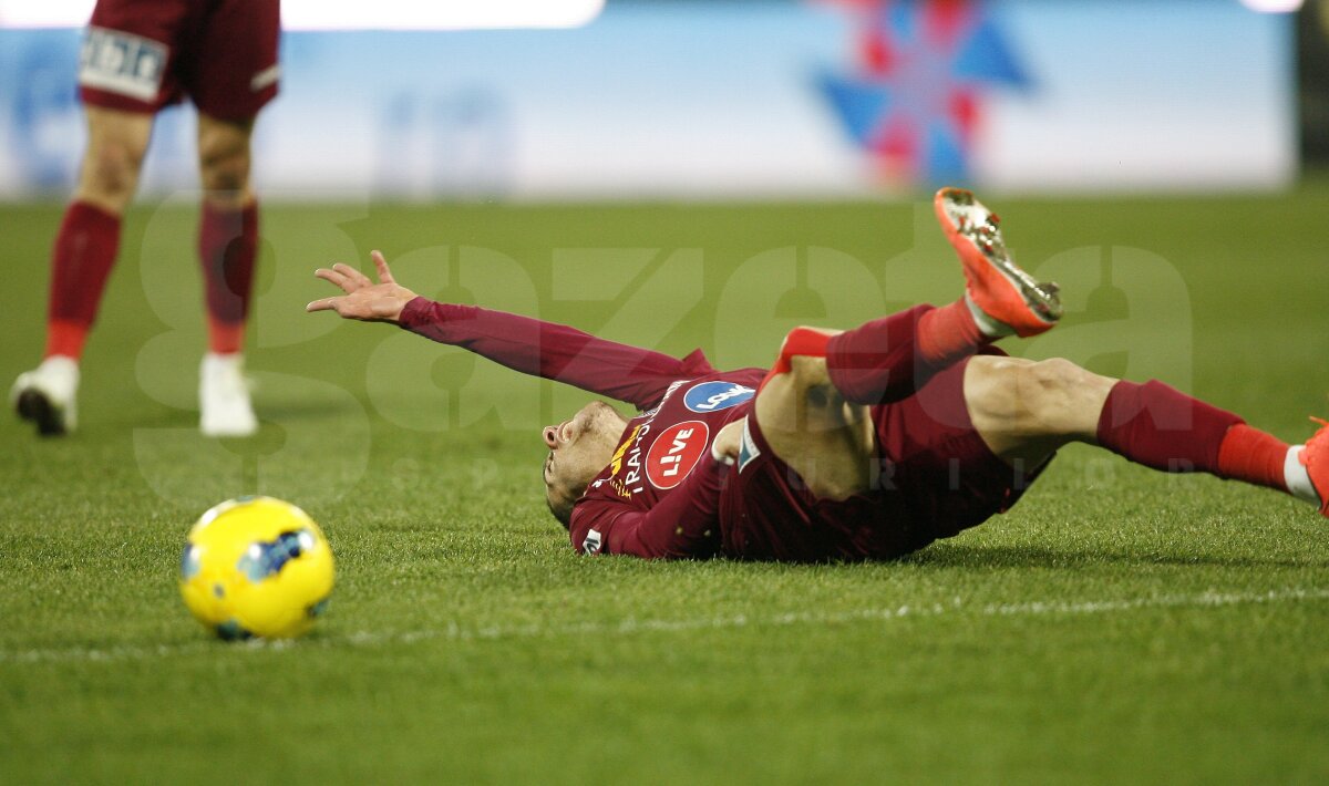 VIDEO CFR Cluj - Oţelul 2-0 » Campioana s-a înmuiat la pauză » "Daţi-vă că trag!"