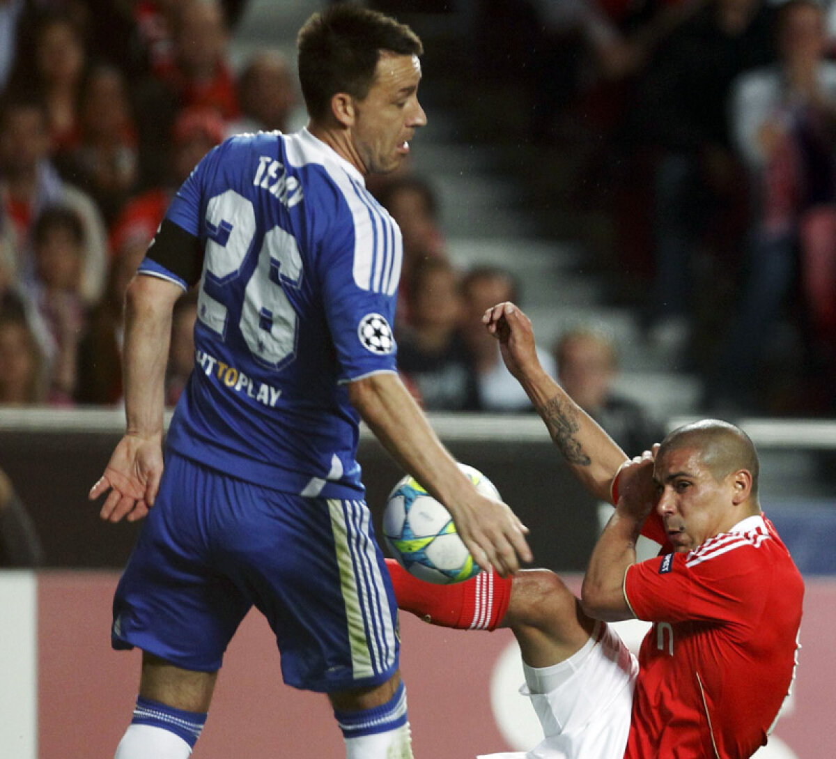 VIDEO This is Real football! » Galacticii au trecut cu 3-0 de Apoel, Chelsea are prima opţiune la calificare după 1-0 cu Benfica