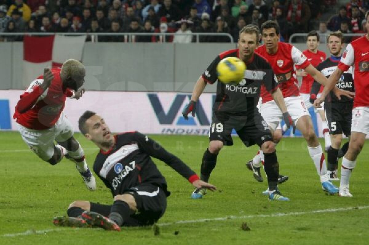 Ciobotariu îşi joacă postul cu Gaz Metan: "Dacă nu batem, e dezastru!"