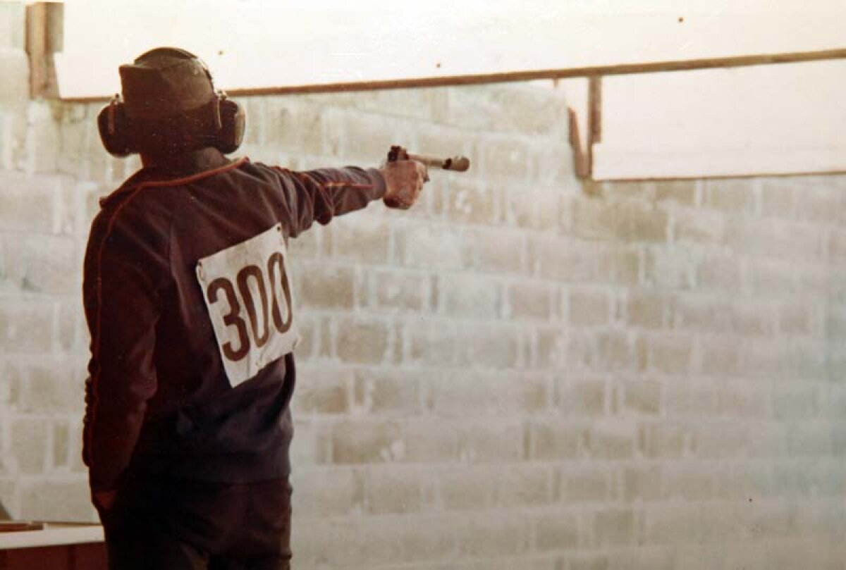 Partea a II-a a poveştii românului medaliat cu argint olimpic la tir şi ajuns interpret de Operă: "Băi Roşca, cine eşti tu să crezi în Dumnezeu?"