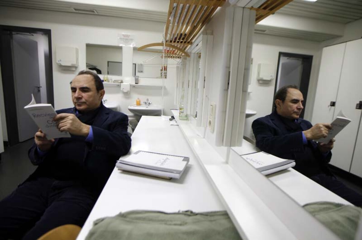 Partea a II-a a poveştii românului medaliat cu argint olimpic la tir şi ajuns interpret de Operă: "Băi Roşca, cine eşti tu să crezi în Dumnezeu?"