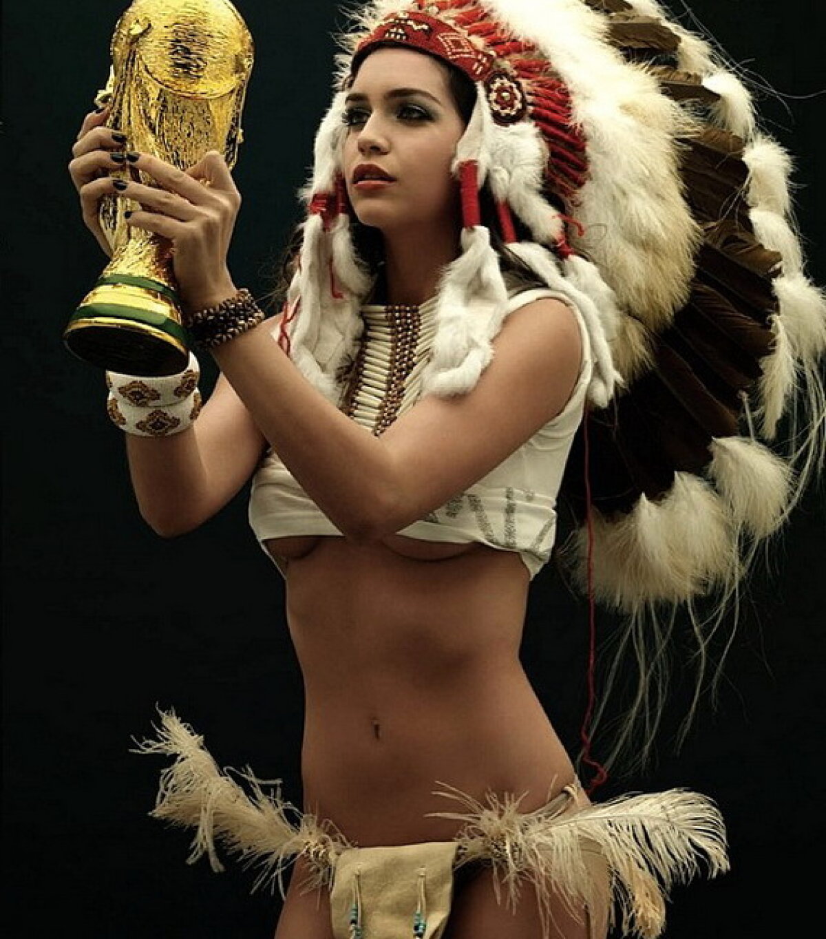 FOTO Aşa da talisman! Zaira Nara îi poartă noroc lui Juan Monaco