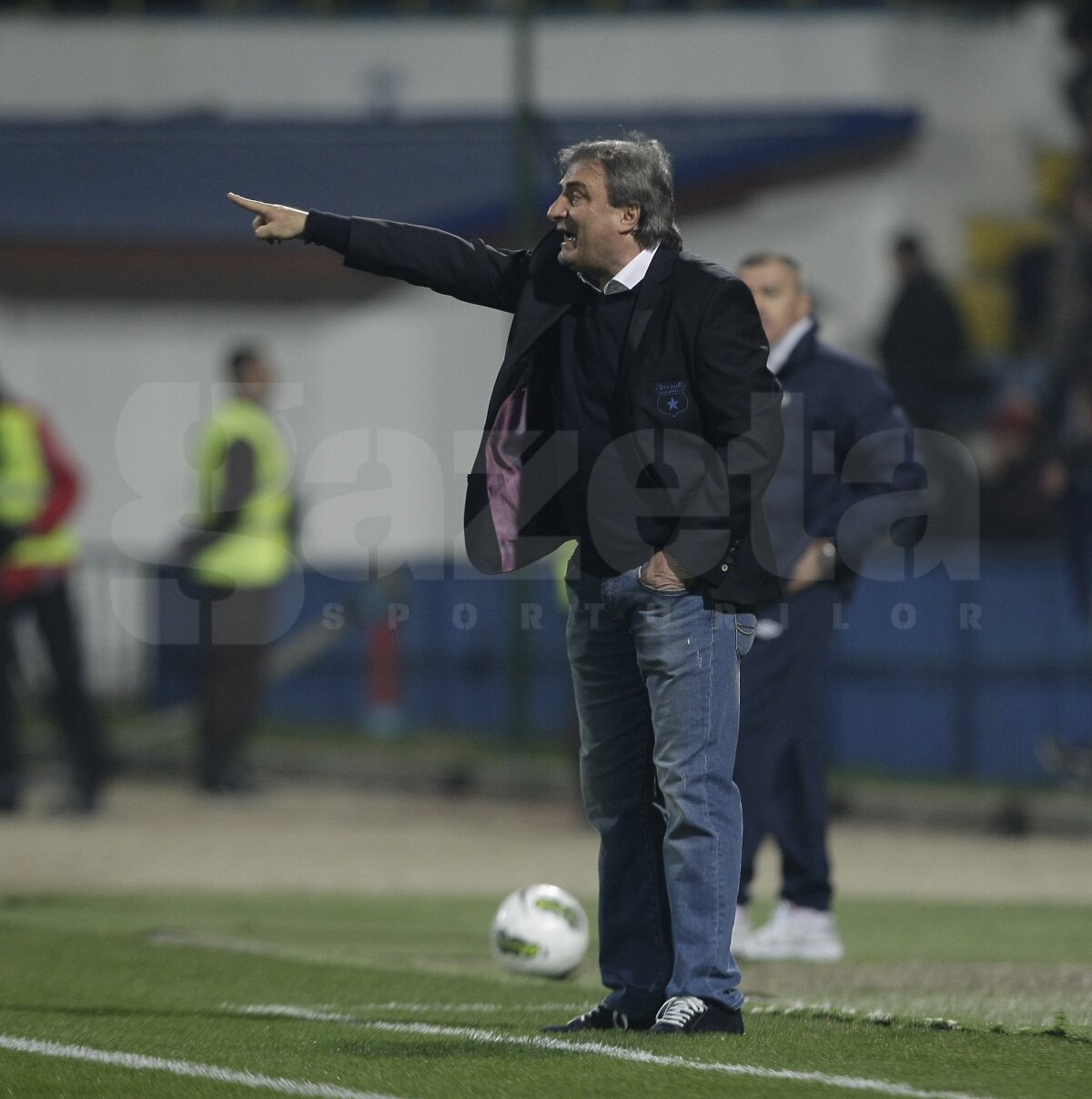 FOTO Pandurii - Steaua 1-1 » Roş-albaştrii se îndepărtează decisiv de titlu