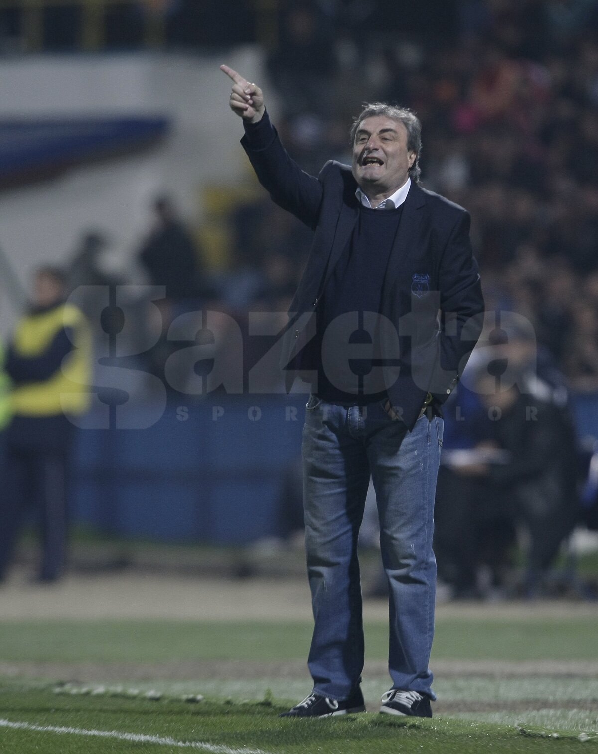 FOTO Pandurii - Steaua 1-1 » Roş-albaştrii se îndepărtează decisiv de titlu