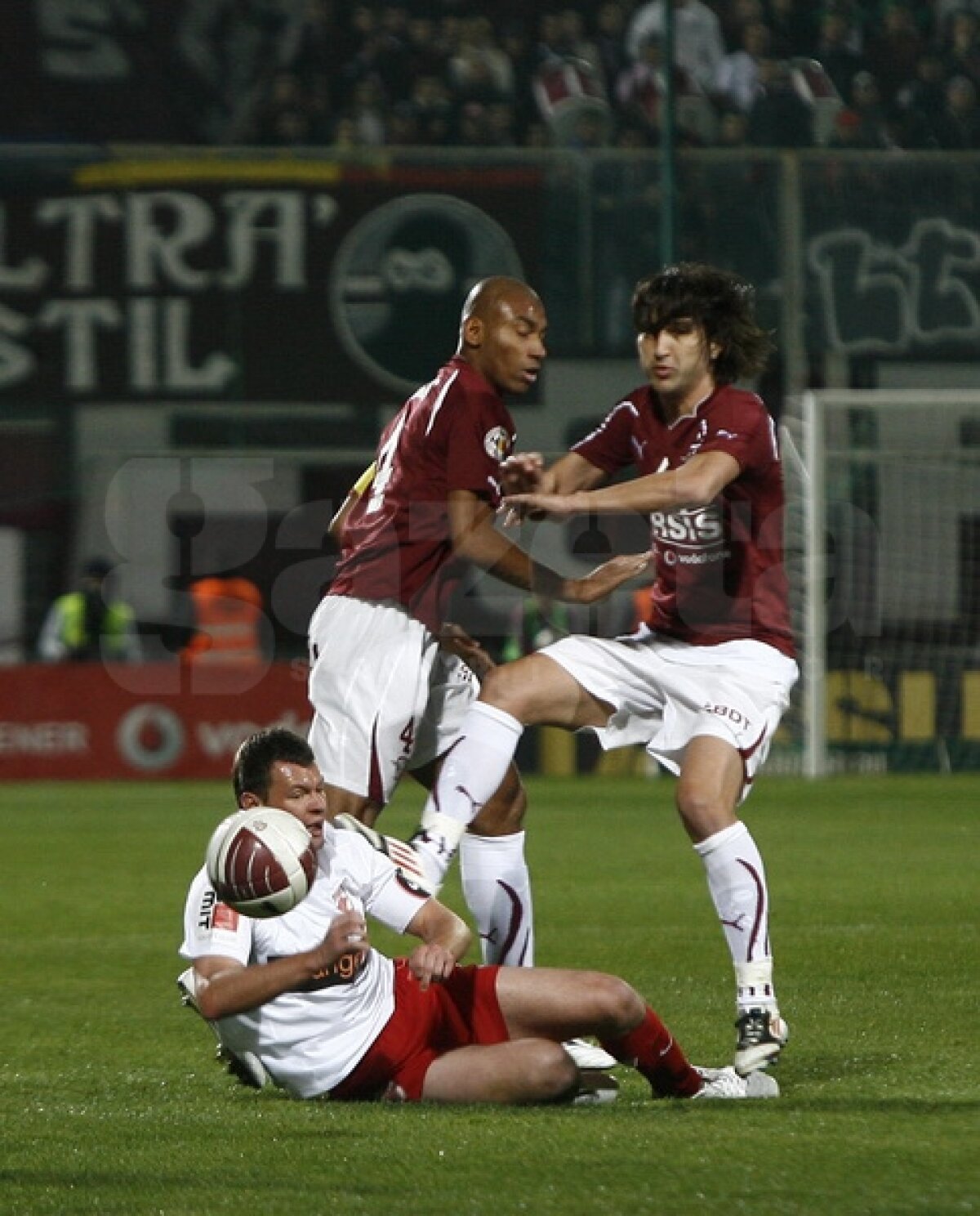 FOTO Fotbal păcălit de 1 aprilie » Rapid - Dinamo 0-0