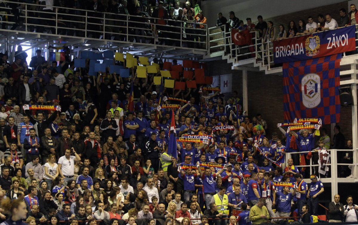 VIDEO Mingea, ca o inimă » Oltchim a reuşit o victorie fantastică în meciul cu Gyor, scor 35-31