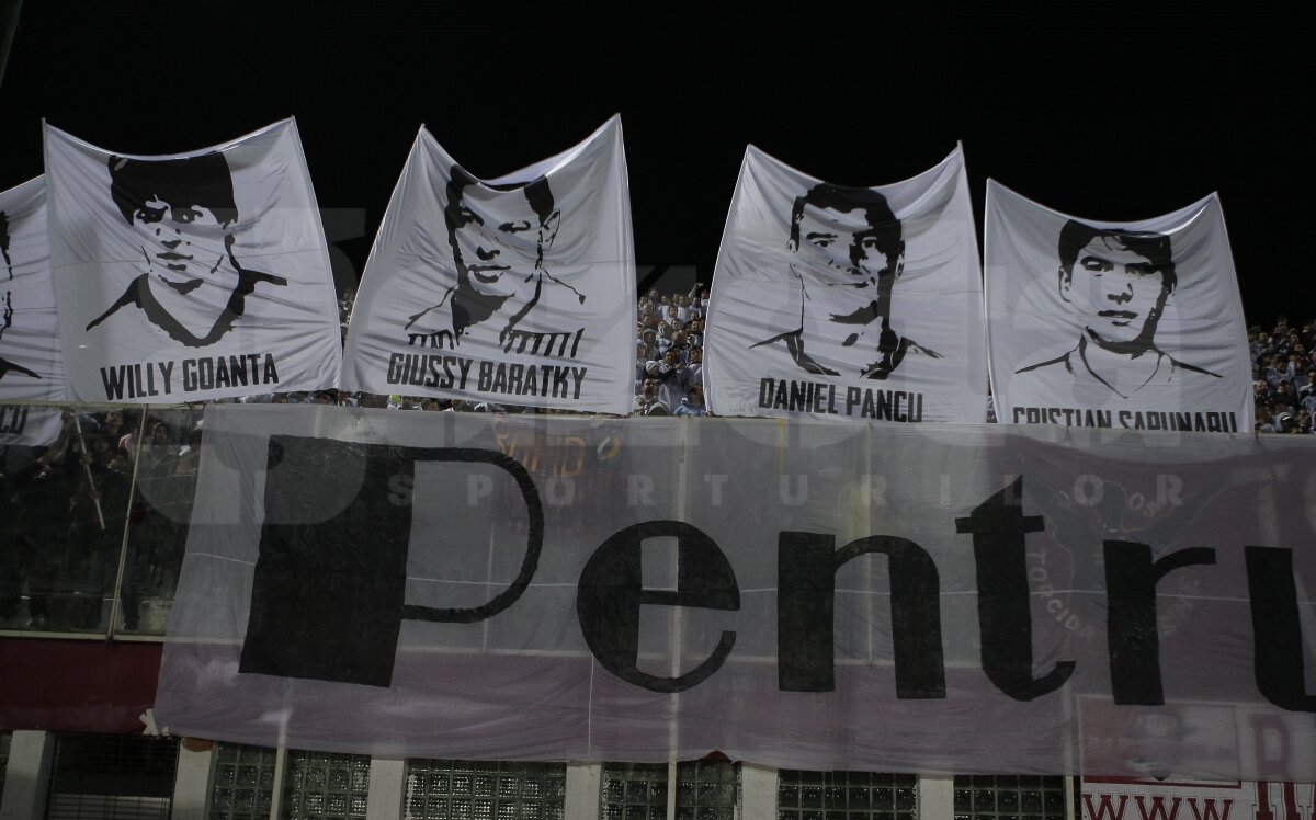 Tribut pentru idolii din trecut, dispreţ pentru jucătorii din prezent » Supercoregrafie a galeriei rapidiste