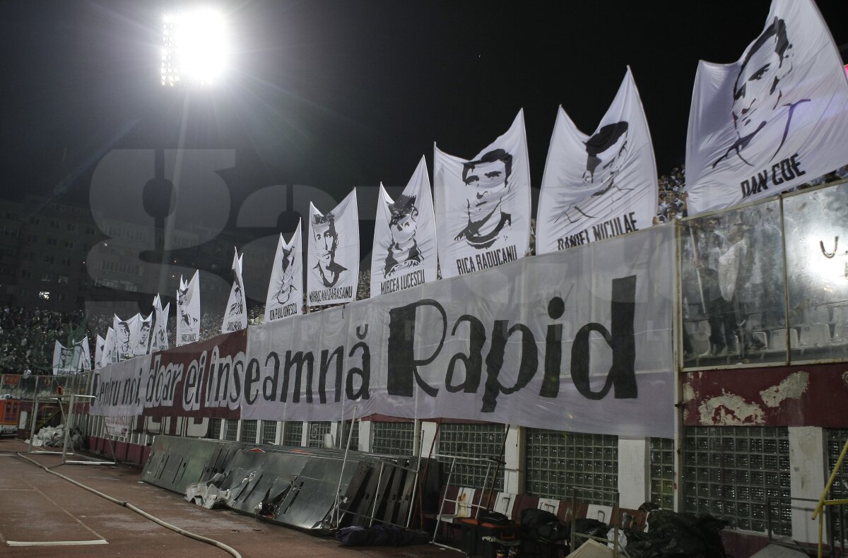 Tribut pentru idolii din trecut, dispreţ pentru jucătorii din prezent » Supercoregrafie a galeriei rapidiste