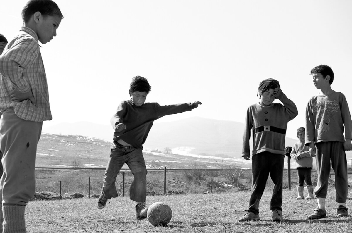 Imagini superbe şi un text surprinzător » Răzvan Prepeliţă despre ce a mai rămas din fotbalul pe maidan