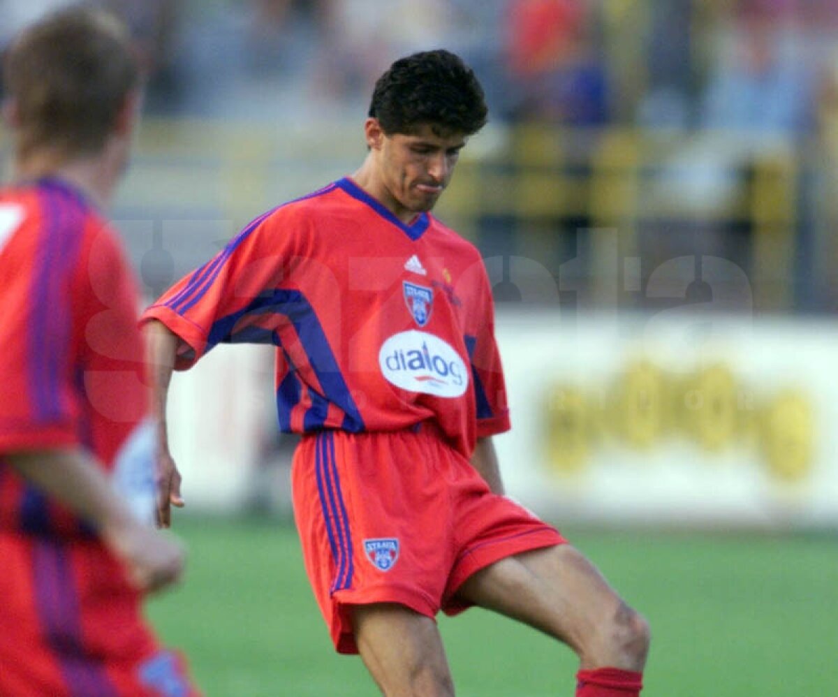 FOTO & VIDEO Belodedici revine în fotbal şi bate tot la 48 de ani! » Fostul internaţional s-a relegitimat în Liga a 4-a