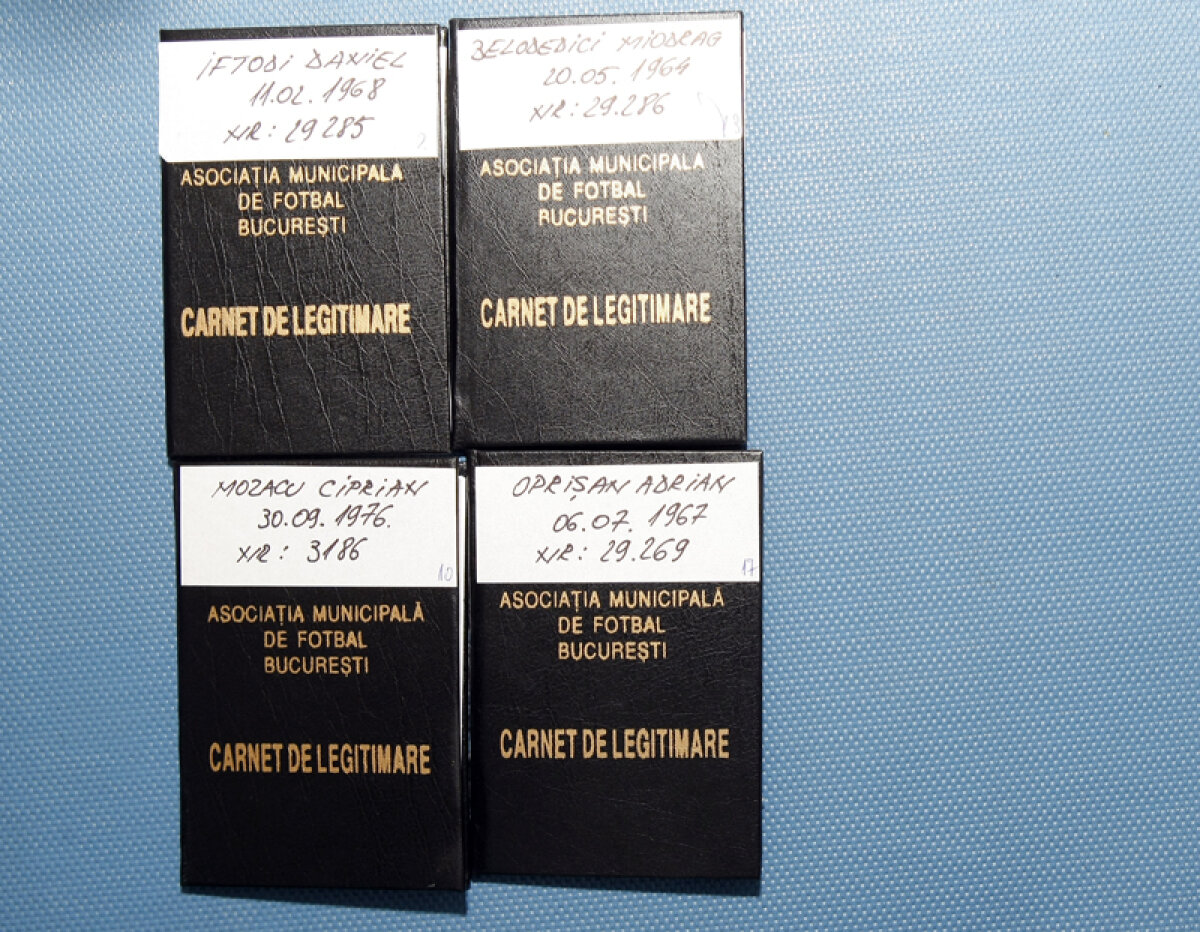 FOTO & VIDEO Belodedici revine în fotbal şi bate tot la 48 de ani! » Fostul internaţional s-a relegitimat în Liga a 4-a