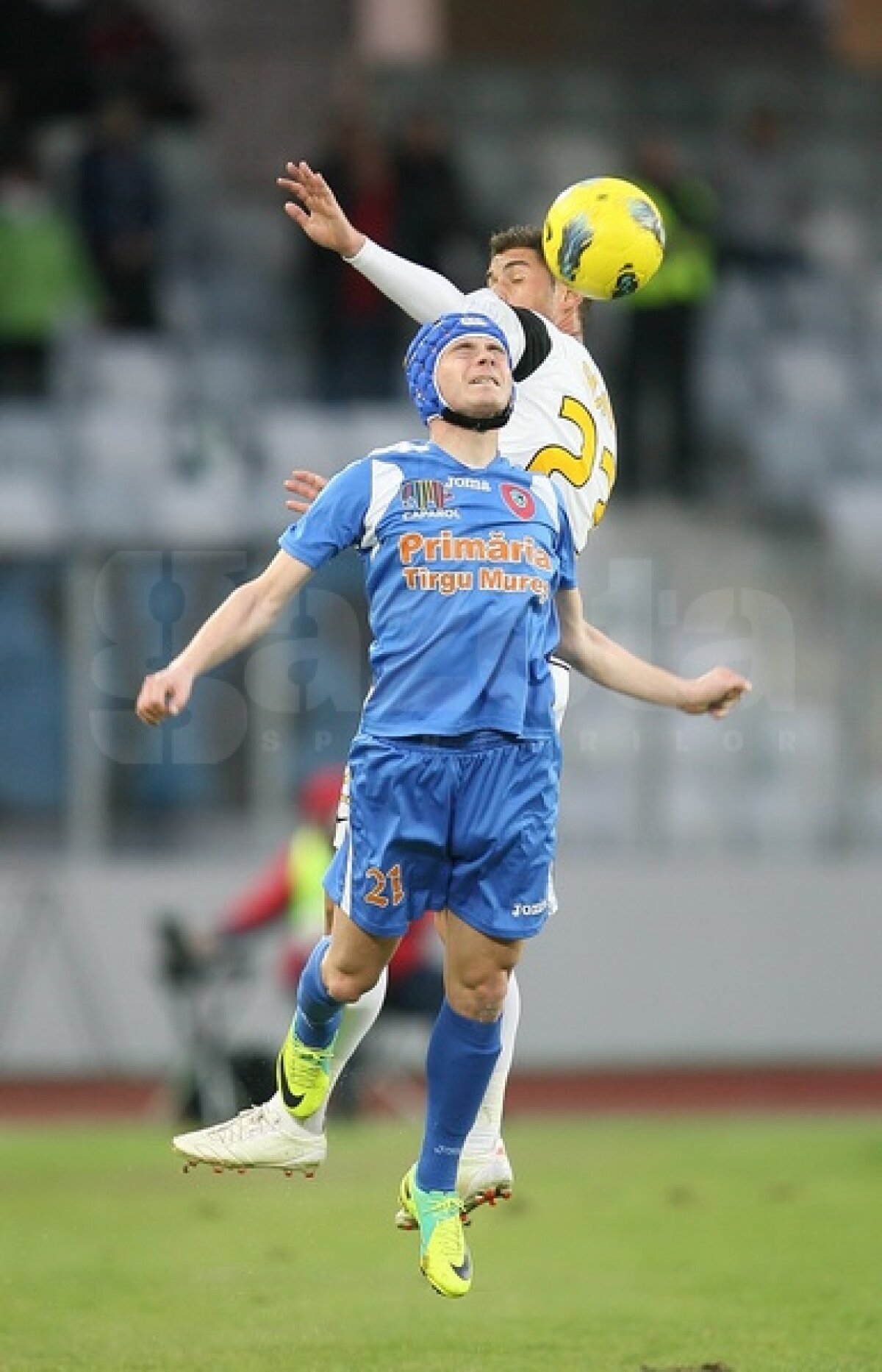 VIDEO şi FOTO Echipa lui Niculescu a învins şi a trecut peste Pandurii » U Cluj - Tg. Mureş 3-1