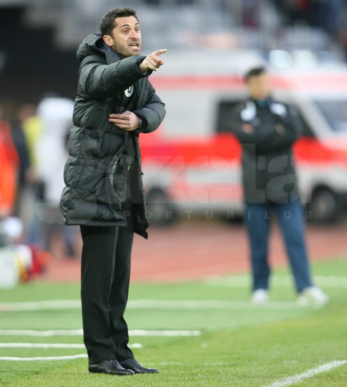 VIDEO Victorie pe maidan » Claudiu Niculescu e neînvins în 4 meciuri pe banca Universităţii