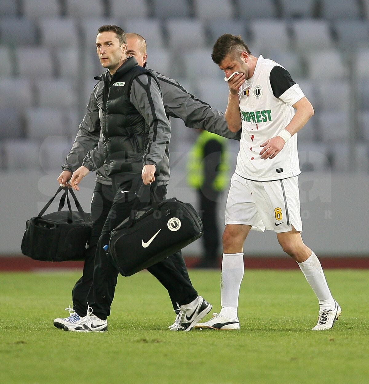 VIDEO Victorie pe maidan » Claudiu Niculescu e neînvins în 4 meciuri pe banca Universităţii
