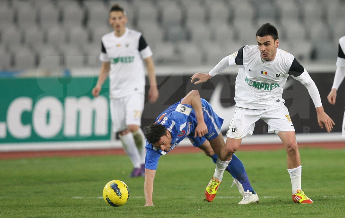 VIDEO Victorie pe maidan » Claudiu Niculescu e neînvins în 4 meciuri pe banca Universităţii