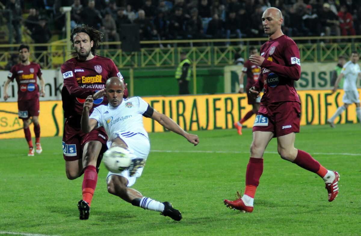 Mai buni şi în 10 » Vasluienii au dominat meciul cu CFR Cluj, dar s-au ales doar cu un punct, 1-1