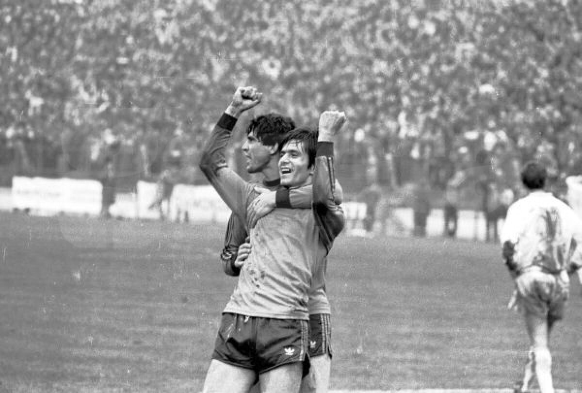 FOTO Azi e ziua celui mai important jucător din istoria Stelei! Cariera lui Marius Lăcătuş în 35 de puncte