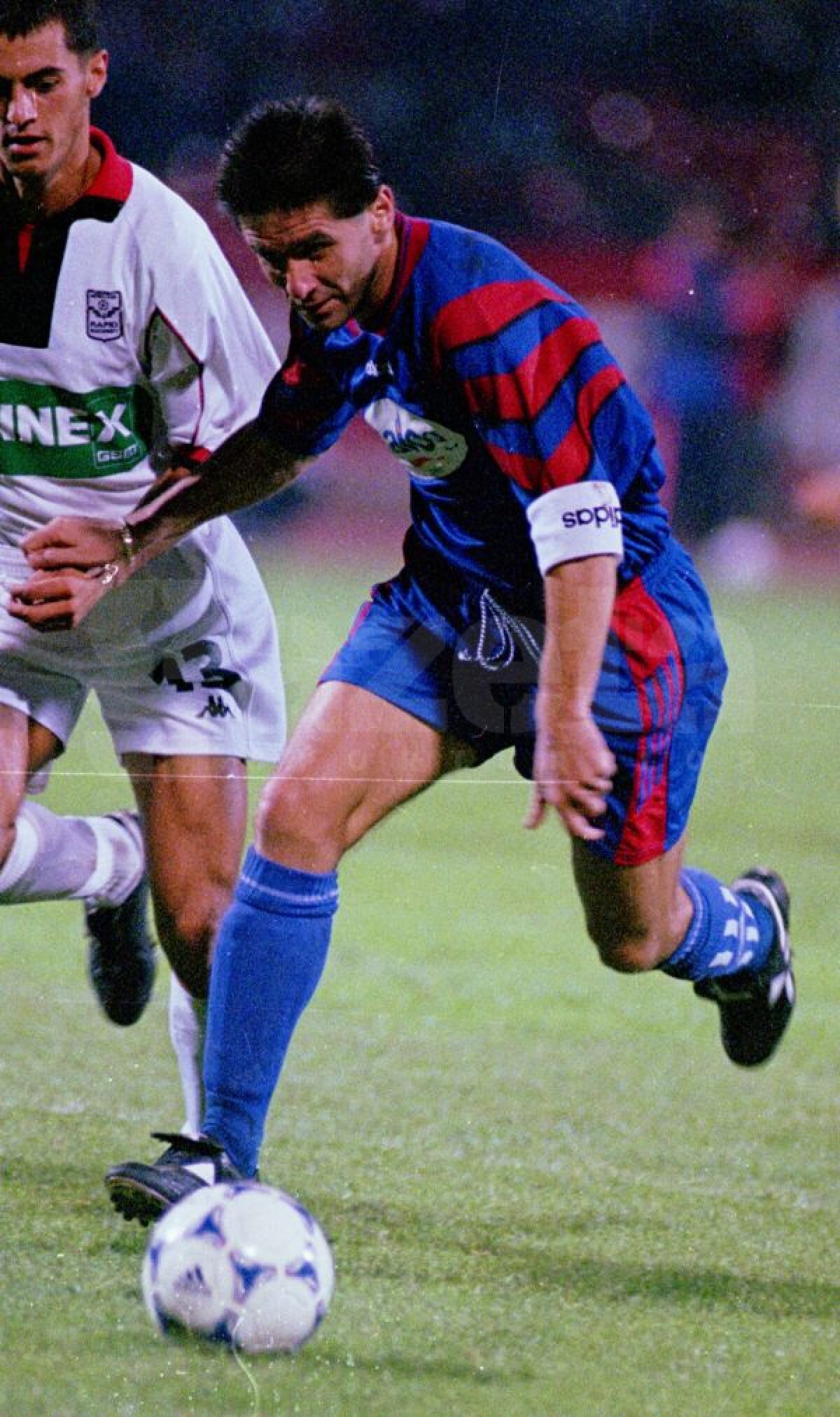 FOTO Azi e ziua celui mai important jucător din istoria Stelei! Cariera lui Marius Lăcătuş în 35 de puncte